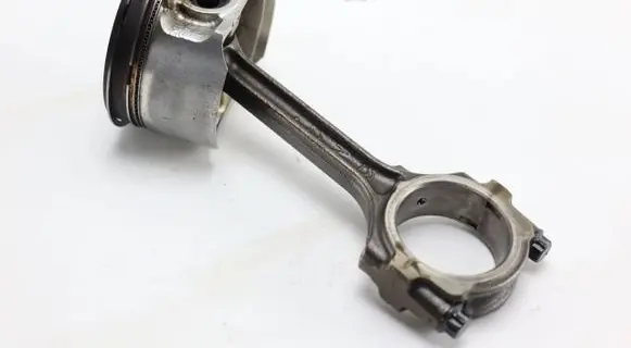 Nissan Primera Piston 