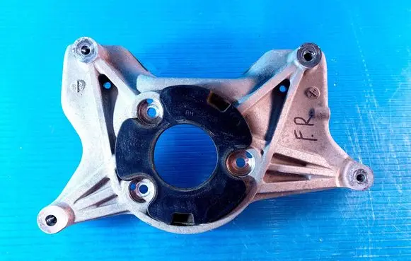 Tesla Model 3 Front upper strut mount 104437600D 104403700C