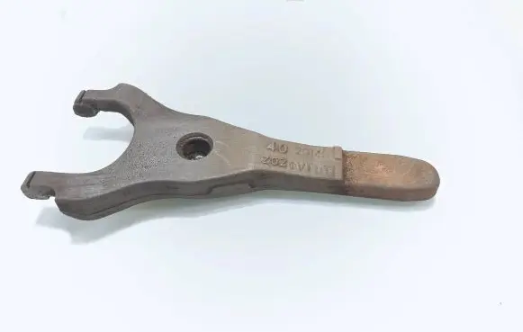 Toyota Avensis T270 Clutch release arm fork 4020140 Z020V