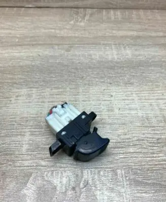 Mazda 6 Electric window control switch 3583D46 WithPlug