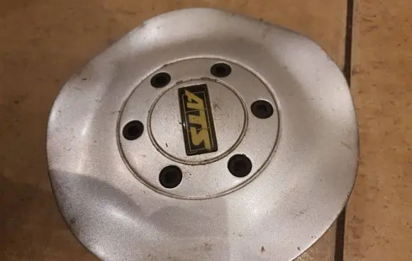 Audi 100 200 5000 C3 Non-original wheel cap ATS1036