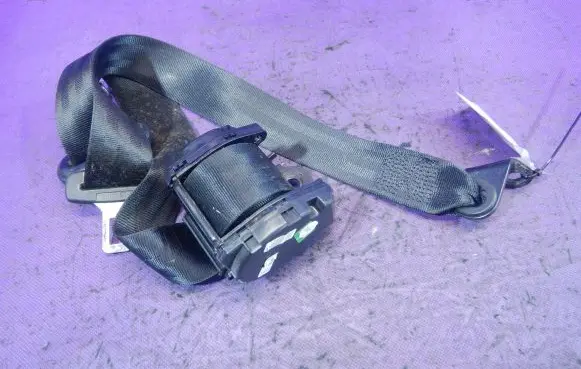 Volkswagen Fox Front seatbelt 5Z0857806A