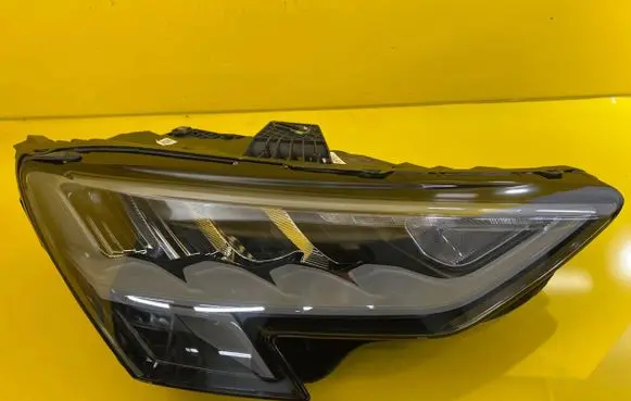 Audi A3 8Y Headlight/headlamp 8Y0941012