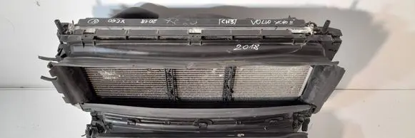 Volvo XC60 Coolant radiator 32224829