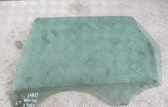 Volvo V50 Rear door window glass