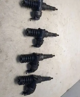 Fuel injectors set