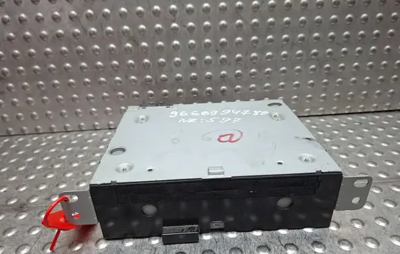 Citroen C4 II Radio/CD/DVD/GPS head unit S26312597 9666994780
