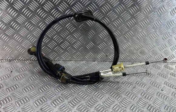 Volvo S60 Gear shift cable linkage 30759231
