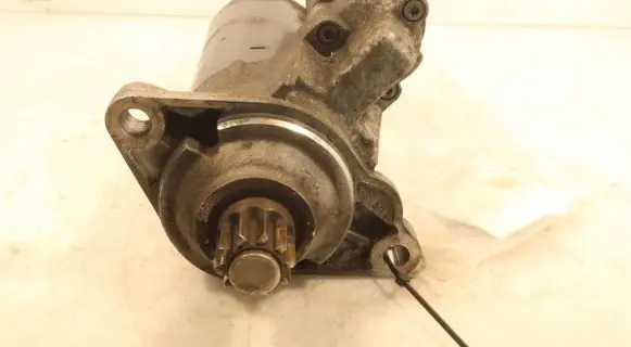 Volkswagen PASSAT B6 Starter motor 