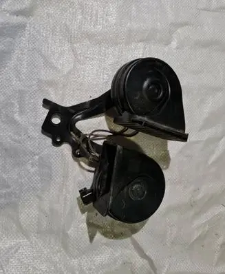 Chrysler Pacifica Horn signal 68225104ab