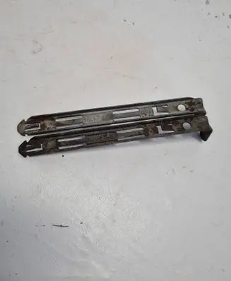 Volvo XC90 Headlight/headlamp mounting bracket 863718