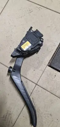 Audi Q7 4L Accelerator throttle pedal 7L0723507D