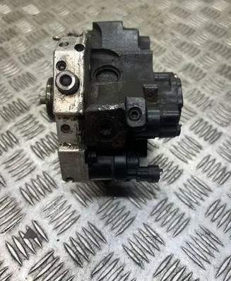 Volvo S60 Fuel injection high pressure pump 0445010043 052253 8689590