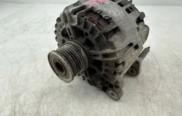 Volkswagen Golf VII Generator/alternator 03L903023L 2612004E 114303967