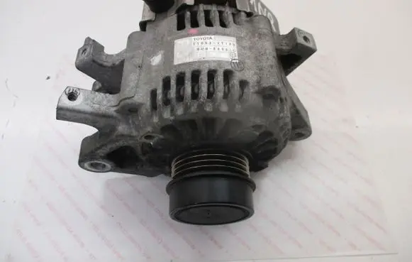 Toyota Yaris Generator/alternator 2706047100 1NR