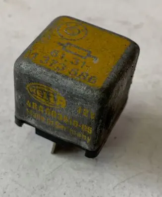 BMW 5 E34 Other relay 61311373586 1373586