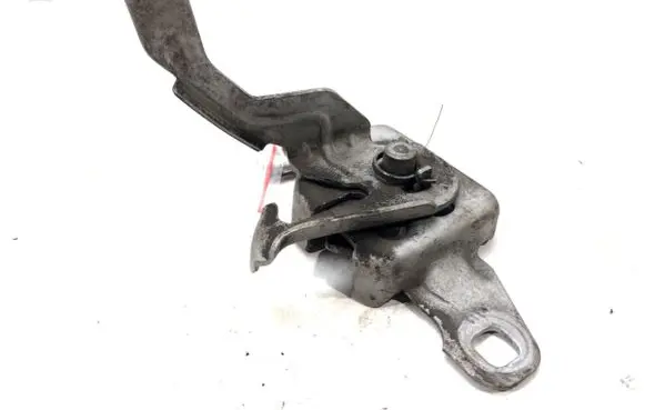 Dacia Duster II Engine bonnet/hood lock/catch
