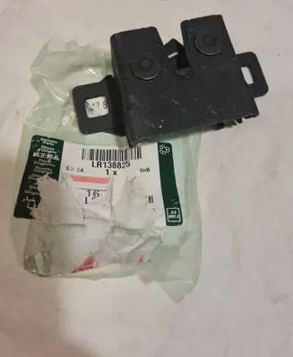 Land Rover Discovery 5 Engine bonnet/hood lock/catch LR138825