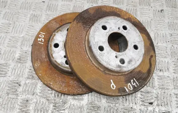 Toyota Prius (XW50) Front brake disc