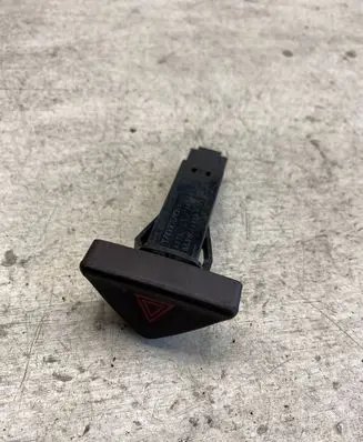 Volvo V70 Hazard light switch 9441045