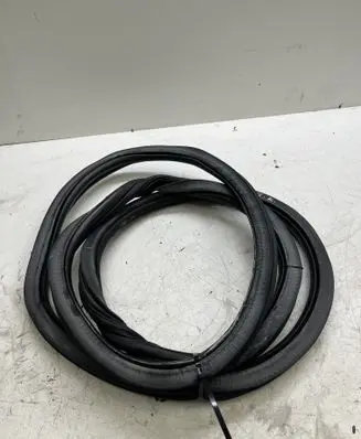 Audi A4 S4 B8 8K Rubber seal rear door 
