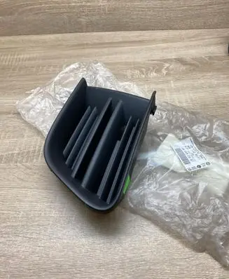 Skoda Octavia Mk2 (1Z) Front bumper lower grill 1Z0853665A