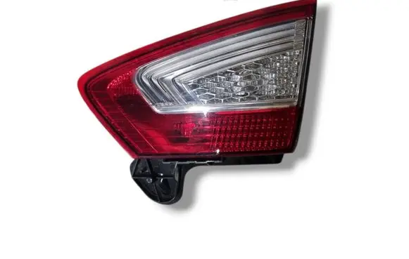 Tailgate rear/tail lights