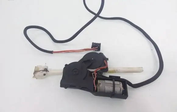 Mercedes-Benz S W140 Seat adjustment motor 1408201608 2892184951