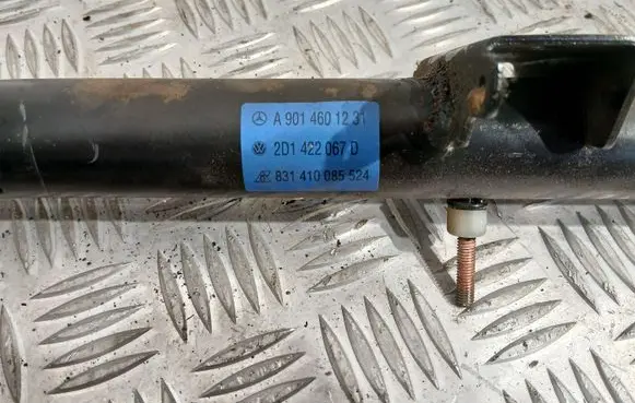 Mercedes-Benz Sprinter W901 W902 W903 W904 Steering wheel axle 2D1422067D A9014601231 831410085524