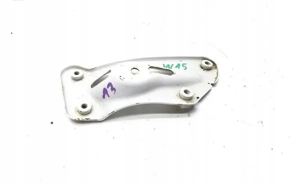Skoda Yeti (5L) Fender mounting bracket 1Z0910679D