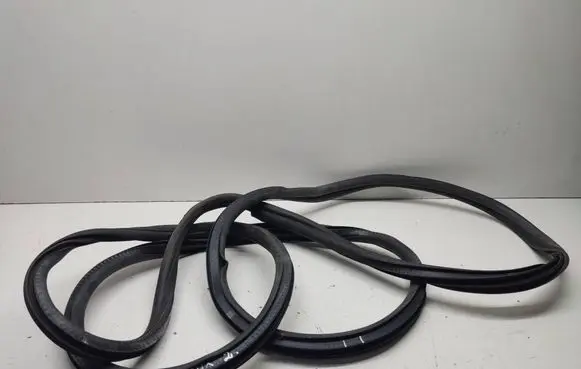 Mercedes-Benz Vito Viano W447 Sliding door rubber seal A4477310600