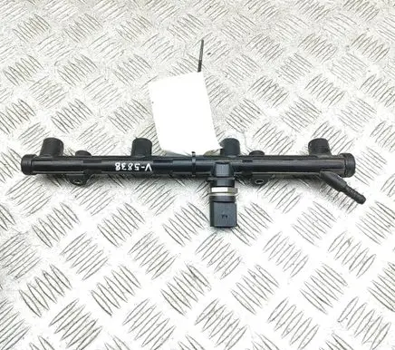 Audi TT TTS RS Mk3 8S Fuel main line pipe 06K133681C