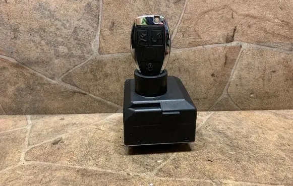 Mercedes-Benz GL X166 Ignition lock A1669055100