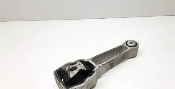 Volvo V60 Engine mount bracket 30793322