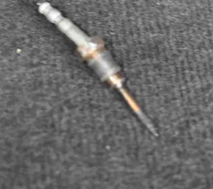 BMW 5 F10 F11 Oil temperature sensor 7805606