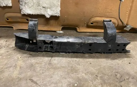 Peugeot 206 Rear bumper mounting bracket 9641576680