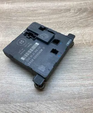 Mercedes-Benz E W211 Door control unit/module 2118201626 35680