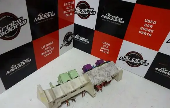 BMW X5 E53 Fuse module 8383720