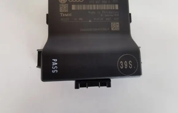 Audi A4 S4 B8 8K Gateway control module 8T0907468H 8T0907468