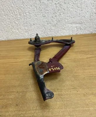 Mercedes-Benz E W124 Tailgate/trunk/boot hinge F3156