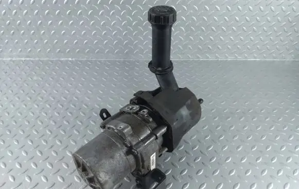 Citroen DS5 Power steering pump 9676556180 1680905780 1606972380