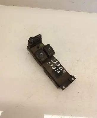 Skoda Fabia Mk1 (6Y) Electric window control switch 1J3959857A