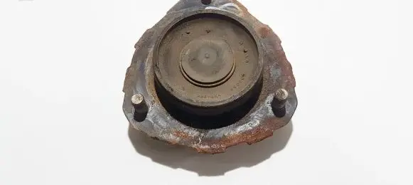 Toyota Avensis T220 Coil spring mount 585066