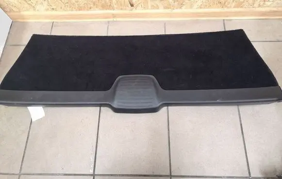 Mercedes-Benz C W204 Tailgate trim A2047400070 11812484E 00009D93