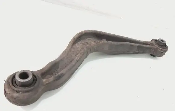 Rear control arm