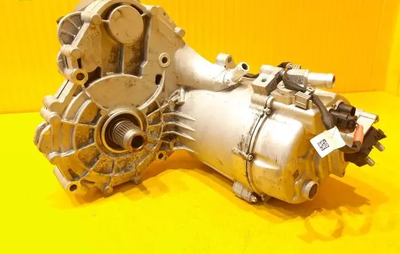 Audi e-tron Gearbox transfer box case 0EU901131C 0EU901091A 2300010005
