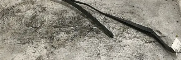 Citroen C4 II Front wiper blade arm