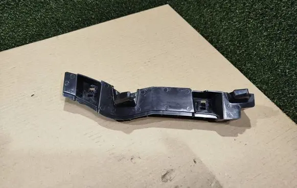 Volkswagen Crafter Front bumper mounting bracket 7C0807178A