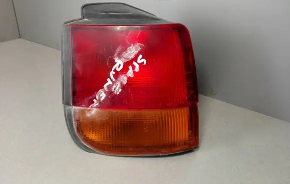 Mitsubishi Space Runner Rear/tail lights 0431550L