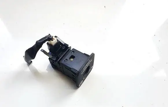 Passenger airbag on/off switch